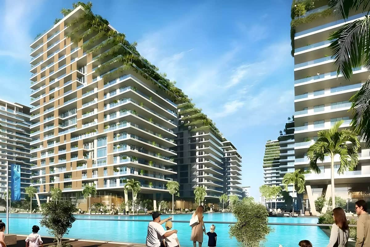أبراج سكنية ساحلية أنيقة بتصميم زجاجي