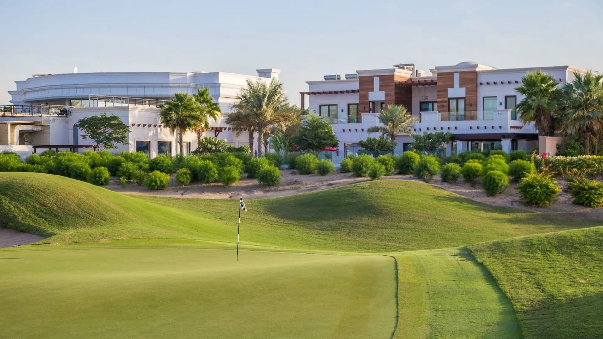 The Future of Luxury Real Estate in Dubai: Why Emirates Hills Stands Out