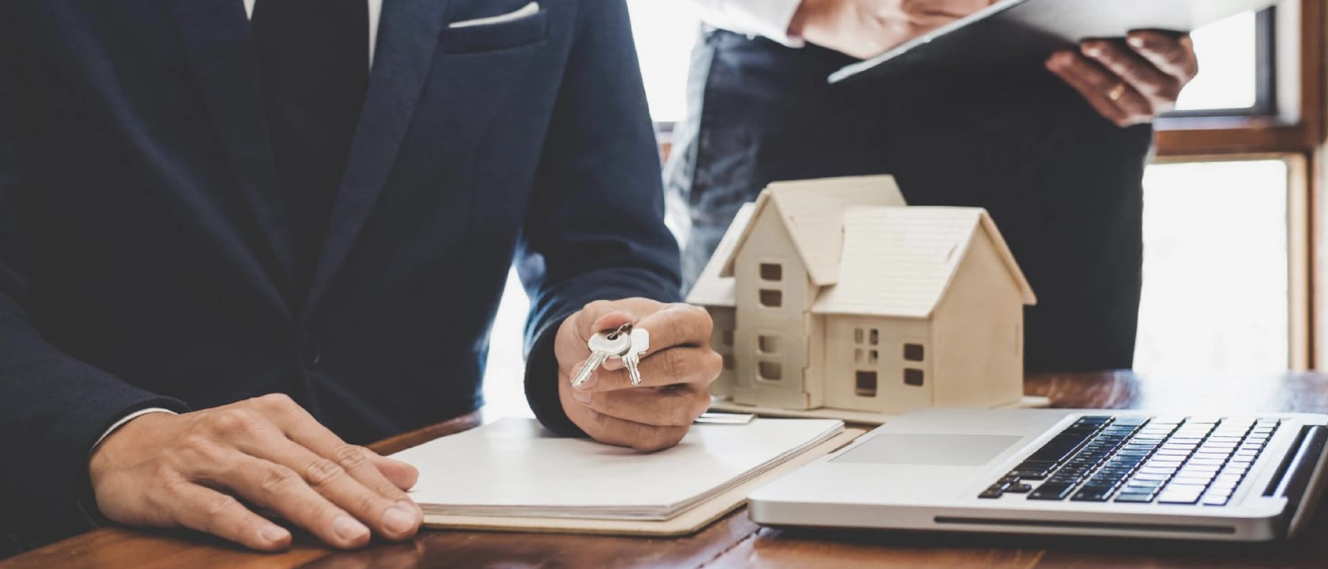Guide for International Buyers Investors in Dubai
