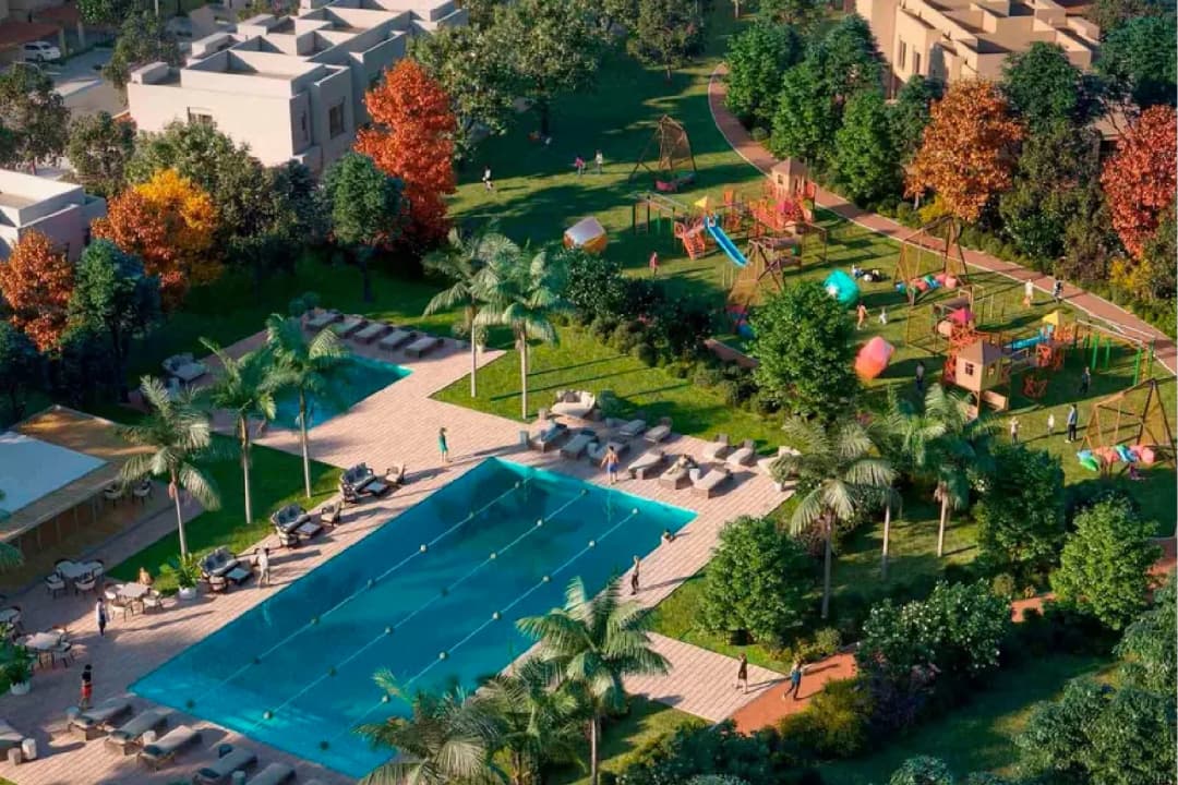 منطقة سكنية مطلة على الواجهة البحرية مع مناظر طبيعية ومياه