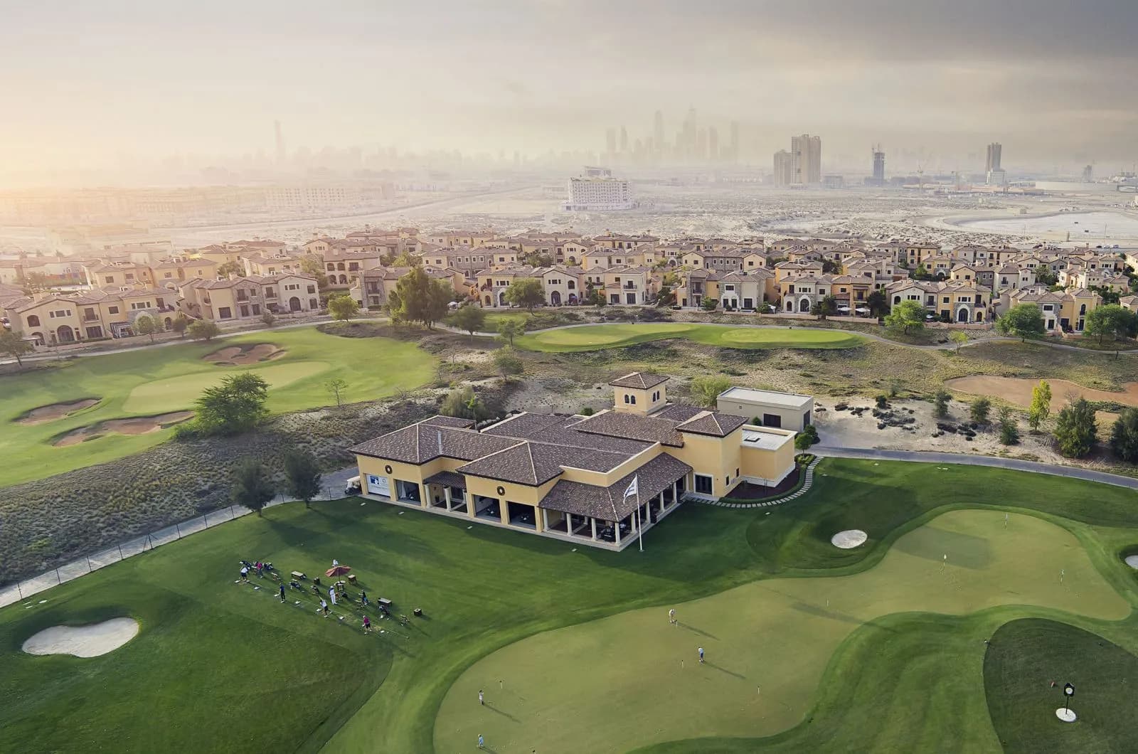 Off-Plan Duplexes in Jumeirah Golf Estates with APIL Properties